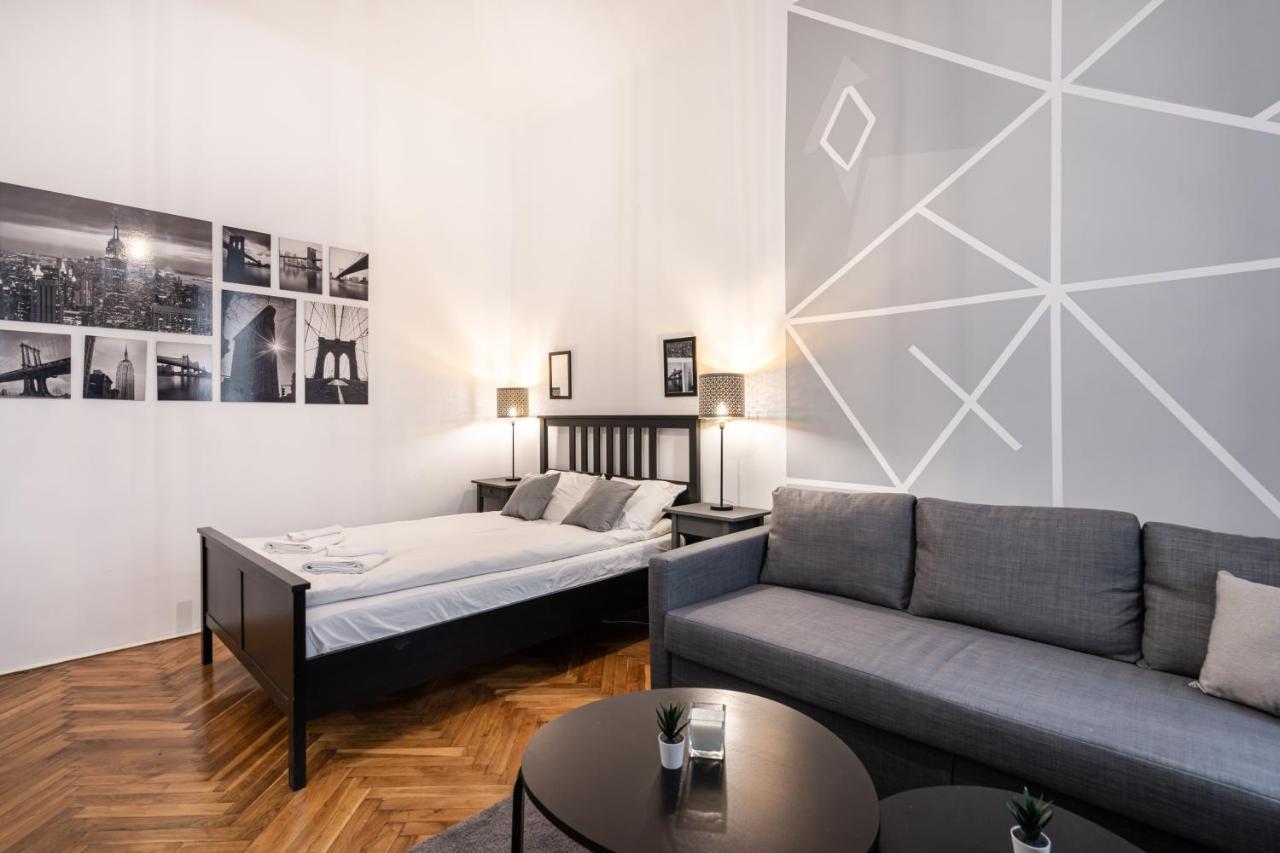 B8 - Grand Boulevard Cozy Apartment - Best Location By Bqa Budapest Luaran gambar