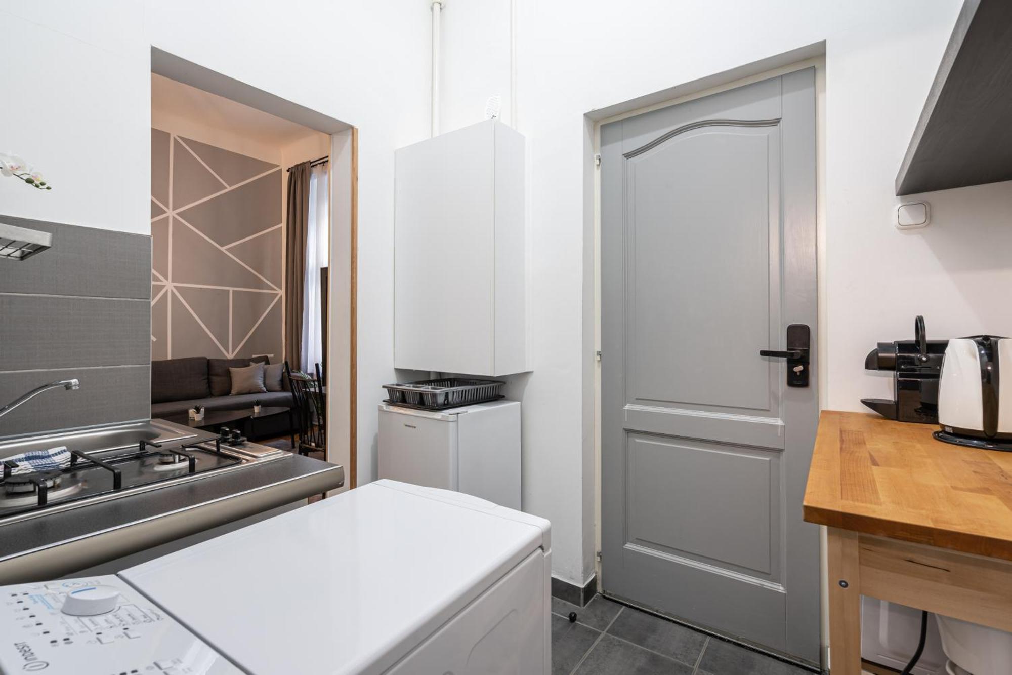 B8 - Grand Boulevard Cozy Apartment - Best Location By Bqa Budapest Bilik gambar